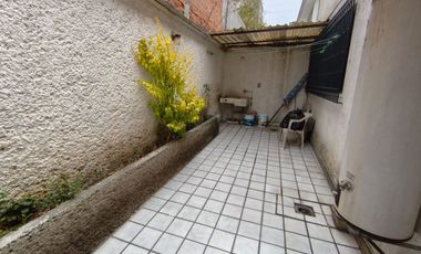 RENTA LINDA CASA EN STA CRUZ DEL MONTE !!!
