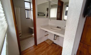 RENTA LINDA CASA EN STA CRUZ DEL MONTE !!!
