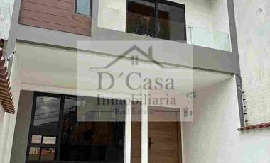 CASA DE VENTA EN CUENCA EN MEDIO EJIDO CON ÁREA VERDE