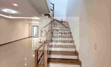 CASA DE VENTA EN CUENCA EN MEDIO EJIDO CON ÁREA VERDE