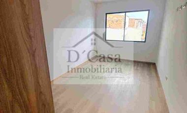CASA DE VENTA EN CUENCA EN MEDIO EJIDO CON ÁREA VERDE