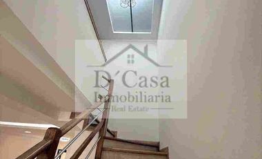 CASA DE VENTA EN CUENCA EN MEDIO EJIDO CON ÁREA VERDE