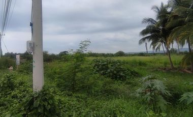 Venta de Terreno Comercial en Crucita