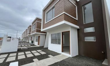 Renta de Casa en Manta Zona Norte