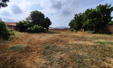 Venta de Terreno Comercial en Puerto Lopez