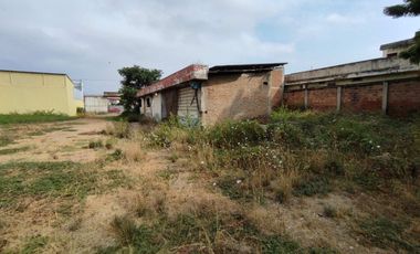 Venta de Terreno Comercial en Puerto Lopez