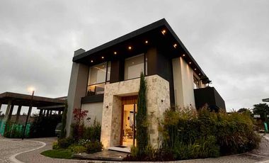 Casa de lujo en Venta Tumbaco 🏡