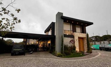 Casa de lujo en Venta Tumbaco 🏡