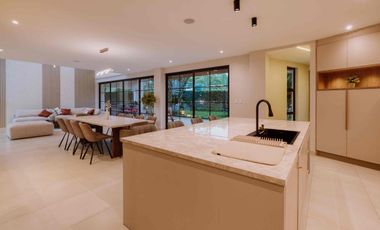 Casa de lujo en venta Puembo Arrayanes