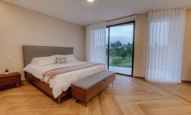 Casa de lujo en venta Puembo Arrayanes