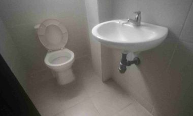 VENDO ĹOCAL COMERCIAL O APARTAMENTO