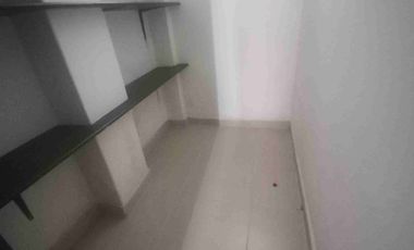 VENDO ĹOCAL COMERCIAL O APARTAMENTO