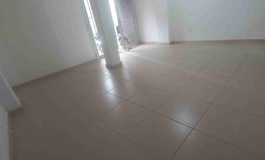 VENDO ĹOCAL COMERCIAL O APARTAMENTO