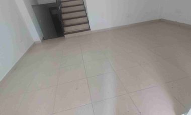 VENDO ĹOCAL COMERCIAL O APARTAMENTO