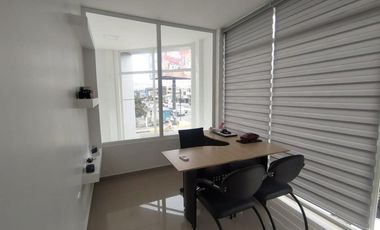 local comercial de venta via avenida universitaria