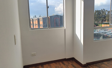 🏢✨  Remodelado con estudio – Conjunto Verónica, Ciudad Verde