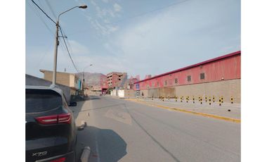 Venta De Local Industrial 2170 M2 En Puente Piedra