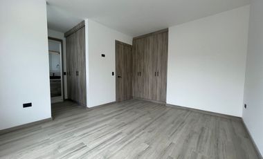 Casa en renta de 3 dormitorios por estrenar en Tumbaco