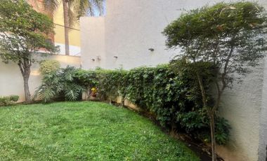 Casa en venta en Monraz AMPLIA. GUADALAJARA UNICA