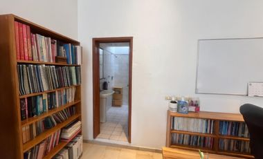 Casa en venta en Monraz AMPLIA. GUADALAJARA UNICA