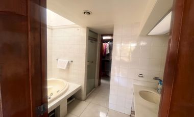 Casa en venta en Monraz AMPLIA. GUADALAJARA UNICA