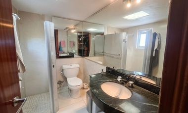 Casa en venta en Monraz AMPLIA. GUADALAJARA UNICA
