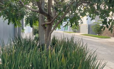 Casa en venta en Monraz AMPLIA. GUADALAJARA UNICA
