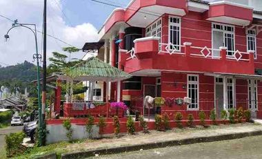 DIJUAL VILLA / RUMAH FULL FURNISH DI GREEN APPLE CIPANAS PUNCAK DEKAT ISTANA CIPANAS CIANJUR JAWA BARAT