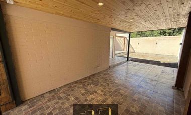 Casa Remodela en Fundo el Carmen