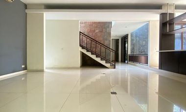 A Beautiful Tropical Home Designed Like A Resort In Quiet Kemang Dalam Jakarta Selatan