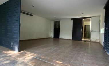 A Beautiful Tropical Home Designed Like A Resort In Quiet Kemang Dalam Jakarta Selatan