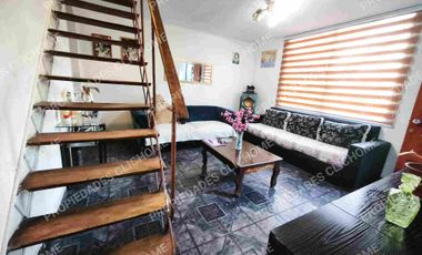 VENDO CASA SAN JOAQUIN 3D 1B + ESTAC 86m²