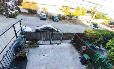 VENDO CASA SAN JOAQUIN 3D 1B + ESTAC 86m²