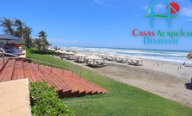 Departamento de playa en renta vacacional, con 4 recámaras y doble terraza, con vista al mar
