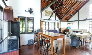 DIJUAL VILLA DENGAN 5 KAMAR TIDUR DI TANGKUBAN PERAHU, KEROBOKAN