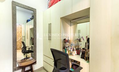 DIJUAL VILLA DENGAN 5 KAMAR TIDUR DI TANGKUBAN PERAHU, KEROBOKAN