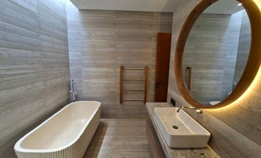 BRAND NEW LUXURY VILLA LOCATED BALE MANSION KUTA