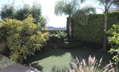 Oportunidad Casa en renta/venta en Cluster 666, Lomas de Angelópolis – Casa con jardín grande