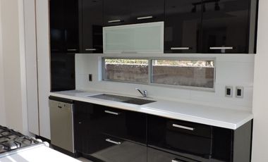 Oportunidad Casa en renta/venta en Cluster 666, Lomas de Angelópolis – Casa con jardín grande