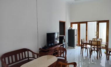 RUMAH ETNIK CANTIK, DALAM CLUSTER DEKAT BUKIT RHEMA GEREJA AYAM