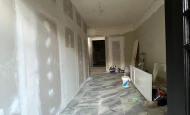 Disewa Rumah Pinggir Jalan Utama Sektor 1 Bintaro Ex Distro