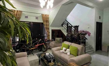 RUMAH MEWAH 2 LANTAI ISTIMEWA DALAM PERUMAHAN PONDOK PERMAI NITIKAN UMBULHARJO