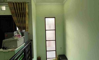 RUMAH MEWAH 2 LANTAI ISTIMEWA DALAM PERUMAHAN PONDOK PERMAI NITIKAN UMBULHARJO