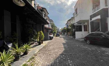 RUMAH MEWAH 2 LANTAI ISTIMEWA DALAM PERUMAHAN PONDOK PERMAI NITIKAN UMBULHARJO