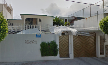VENTA DE HERMOSA CASA EN FRACC. COSTA AZUL ACAPULCO