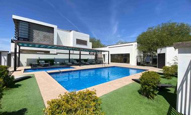 RENTA SIENA RESIDENCIAL EQUIPADA