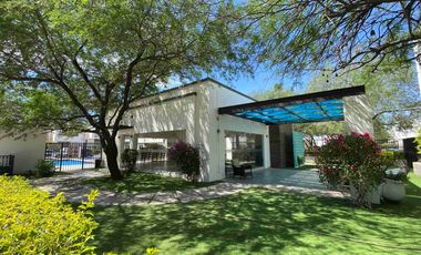 RENTA SIENA RESIDENCIAL EQUIPADA