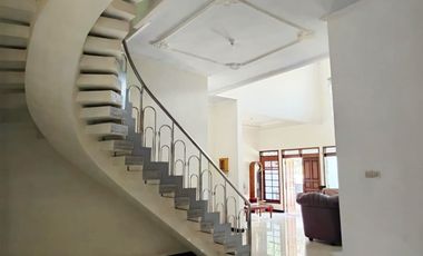 Rumah di Jemur Andayani