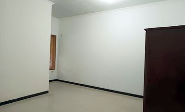 Rumah di Jemur Andayani