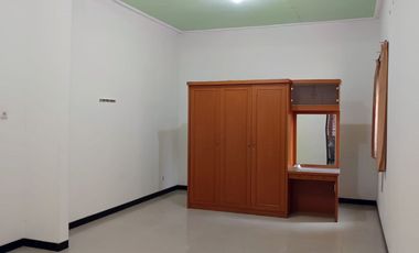 Rumah di Jemur Andayani